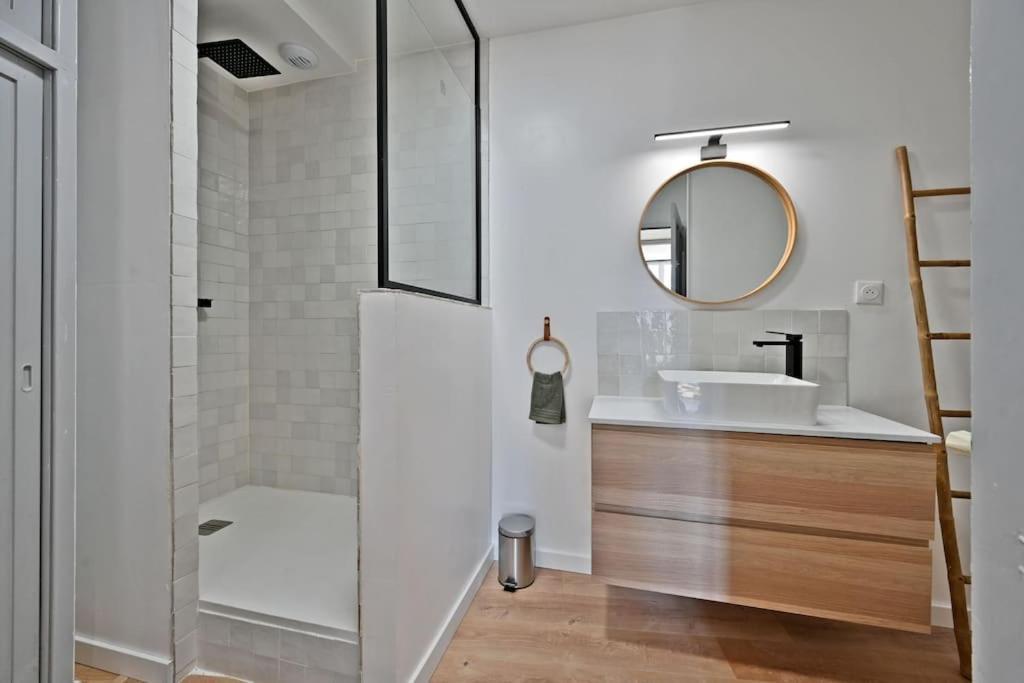 Au Coeur Des Platanes - Parking Gratuit Sous-Terrain - Clim - Balcon Apartment Avignon Exterior photo